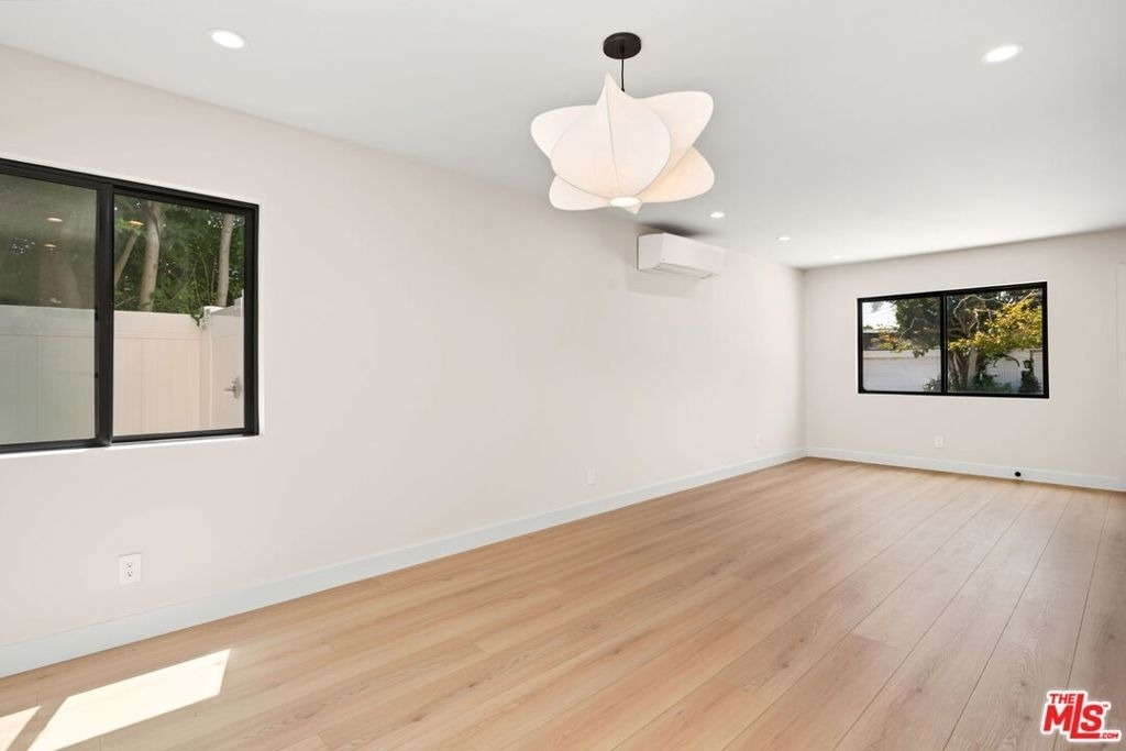 5841 Whitworth Drive - Photo 26