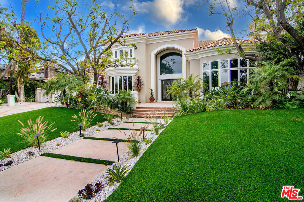 25522 Colette Way - Photo 0