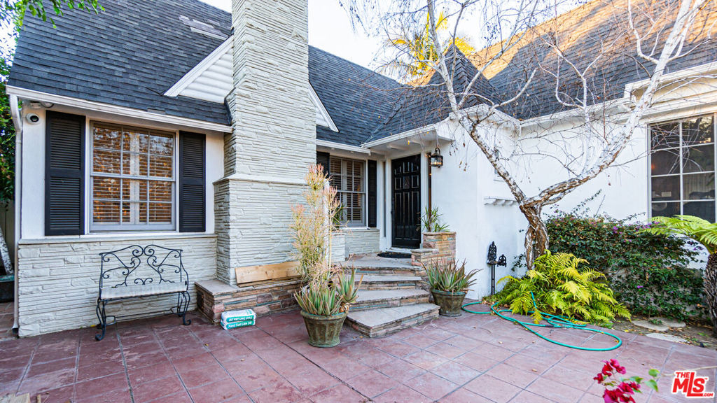 863 Manning Avenue - Photo 37