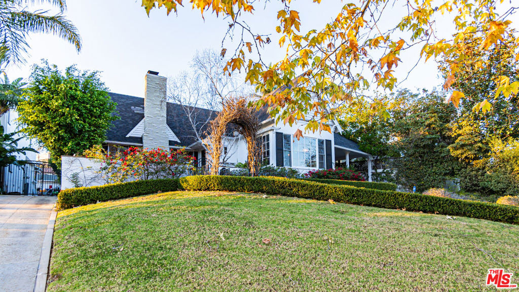863 Manning Avenue - Photo 42