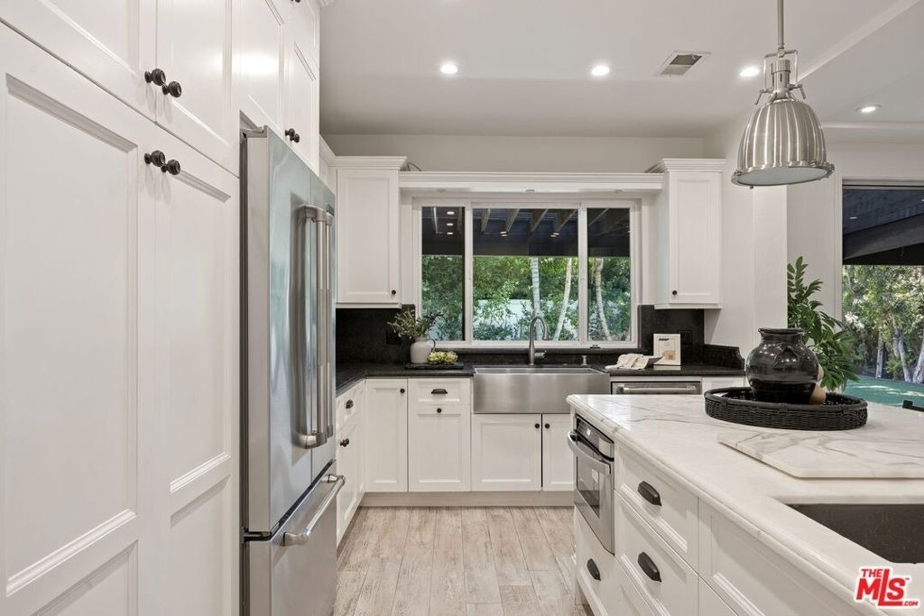 15232 Hartsook Street - Photo 8
