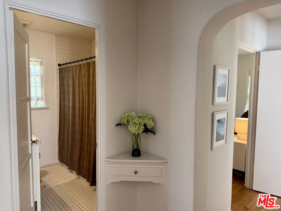 643 Vernon Avenue - Photo 17