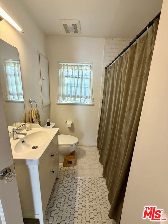 643 Vernon Avenue - Photo 18