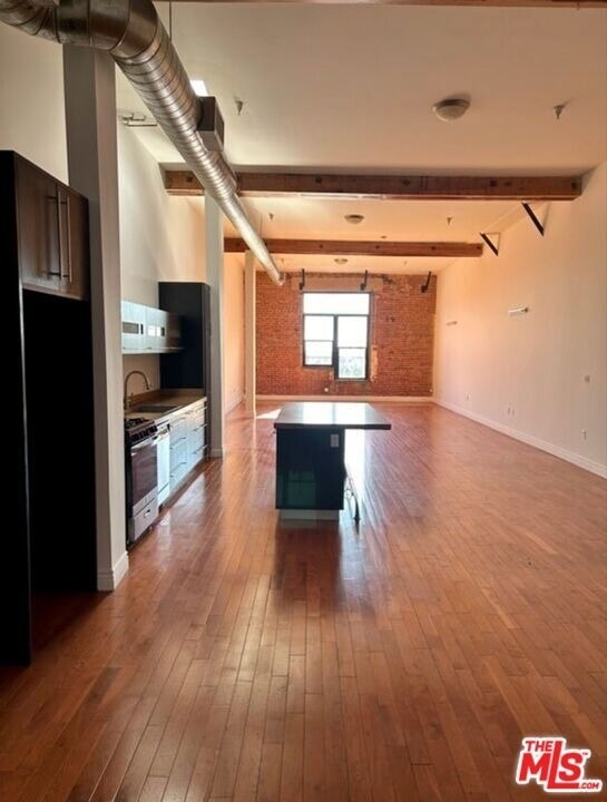 652 Mateo Street - Photo 1
