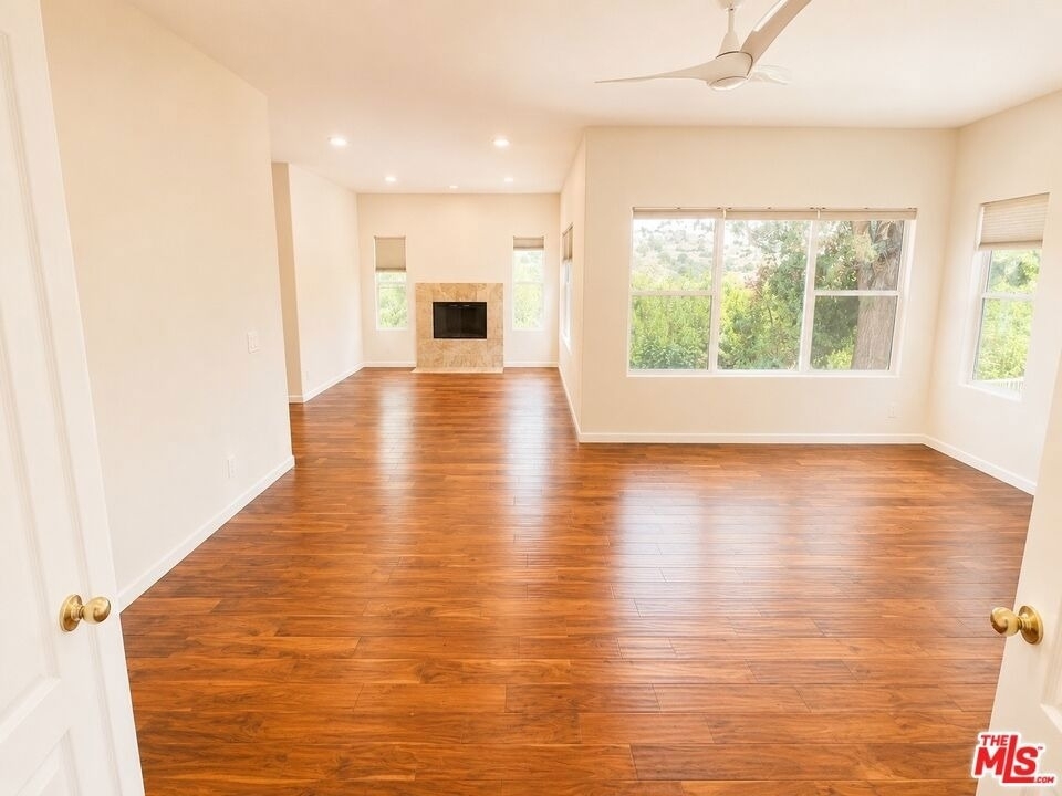 7371 Westcliff Drive - Photo 9
