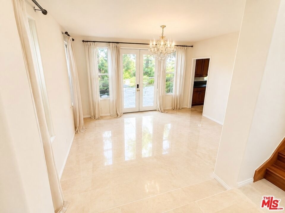 7371 Westcliff Drive - Photo 3