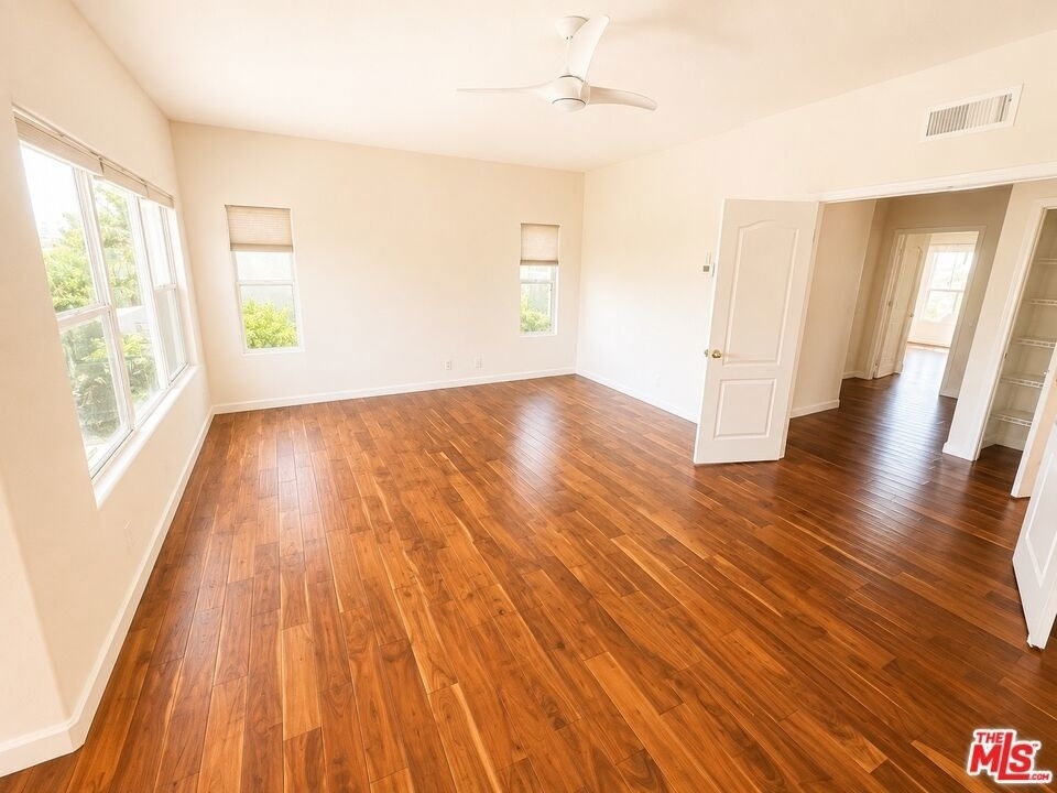 7371 Westcliff Drive - Photo 10