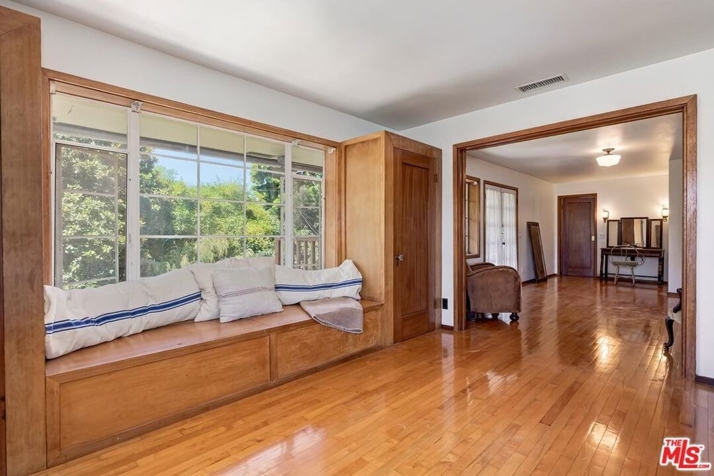 515 N Kenter Avenue - Photo 13