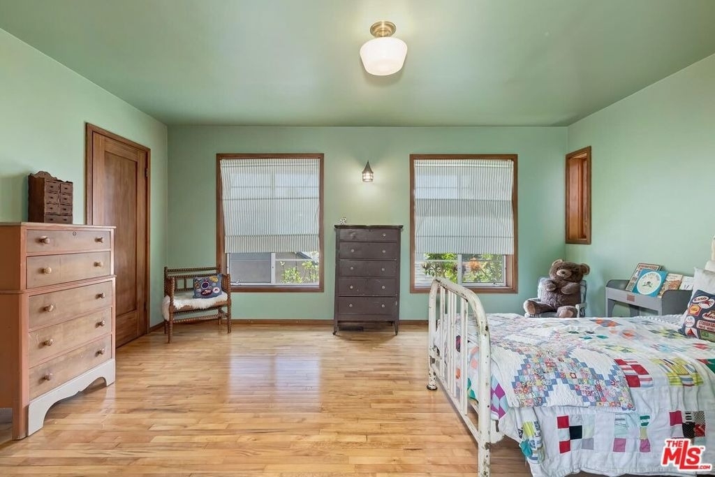 515 N Kenter Avenue - Photo 22