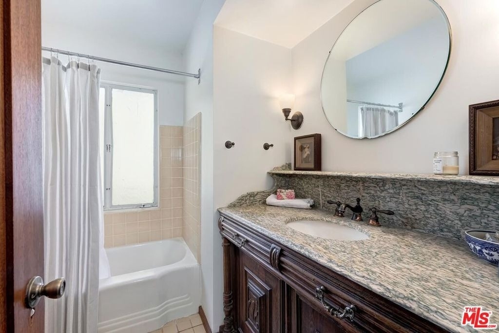 515 N Kenter Avenue - Photo 23