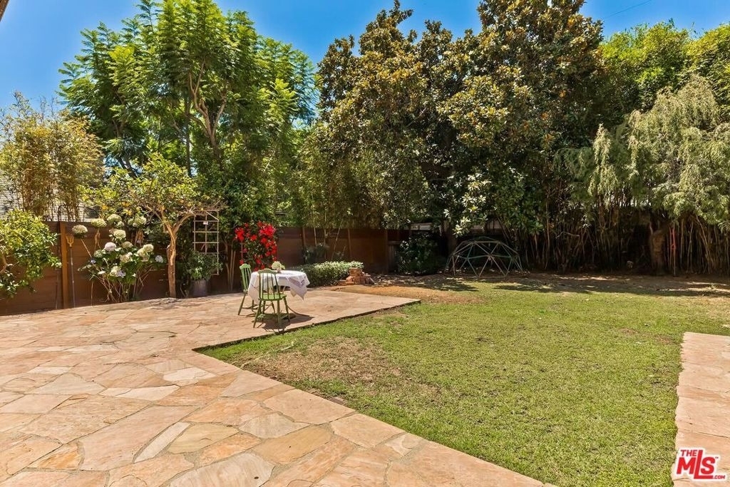 515 N Kenter Avenue - Photo 32