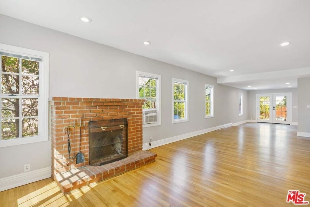 4058 Wade Street - Photo 5