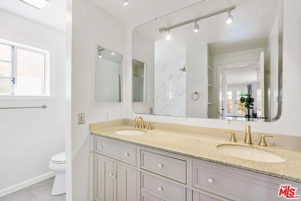 4058 Wade Street - Photo 12