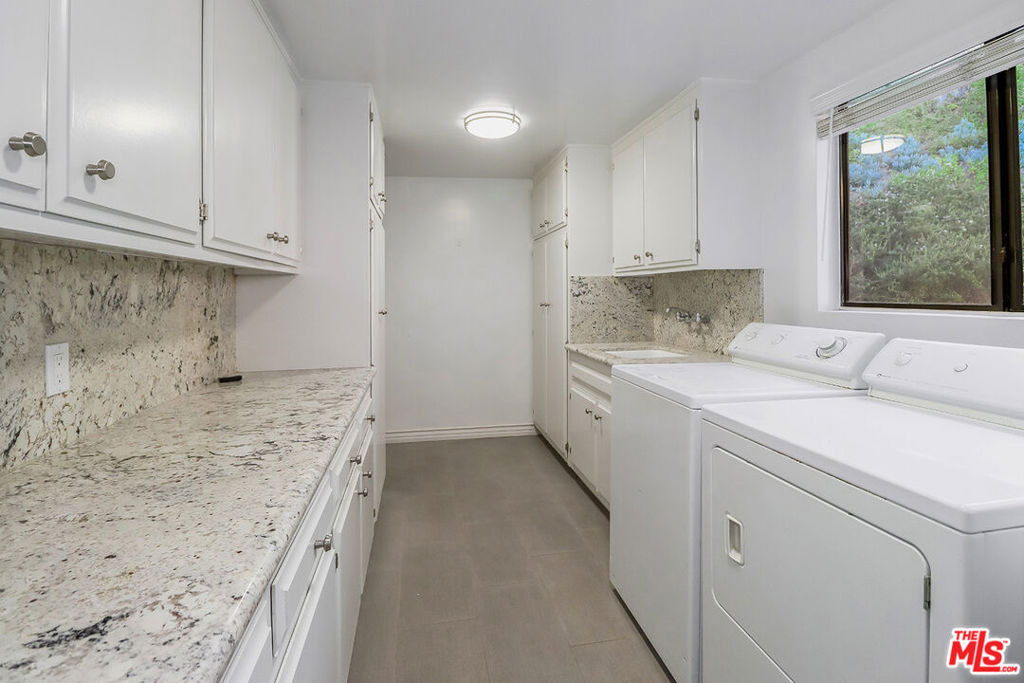 1030 Brooklawn Drive - Photo 19