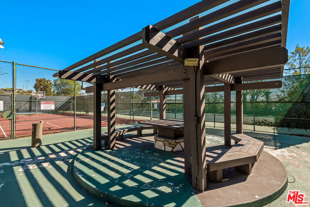 7742 Redlands - Photo 20