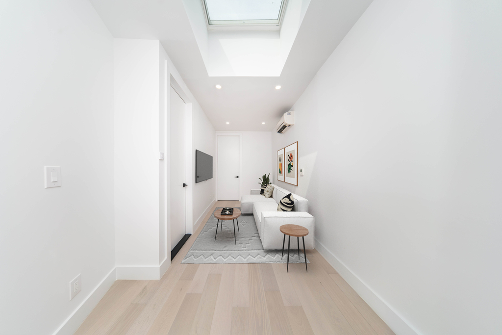47 St Marks Place - Photo 0