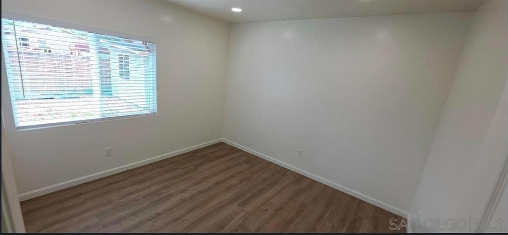 8836 Valencia St - Photo 8
