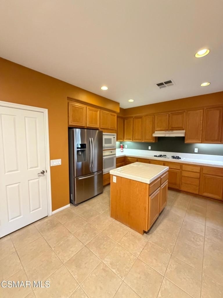4912 Borders Street - Photo 2