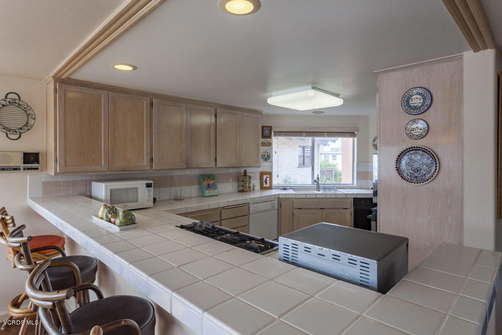 1201 Cornwall Lane - Photo 10