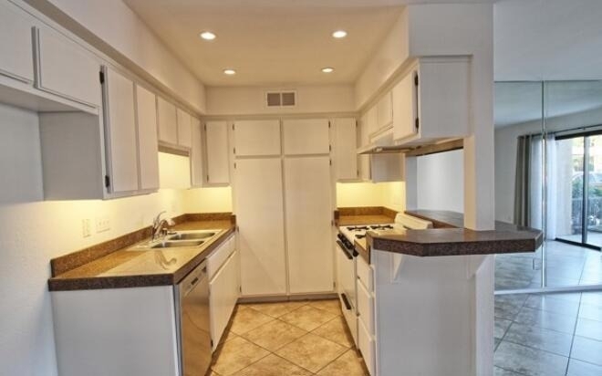 31200 Landau Boulevard - Photo 1