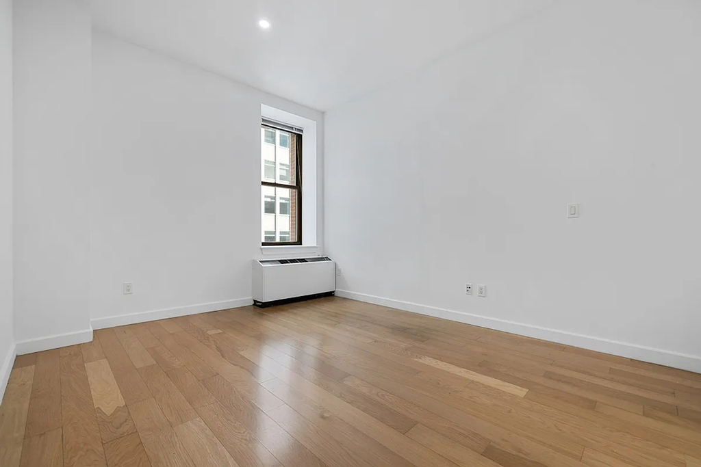 37 Wall Street  - Photo 1