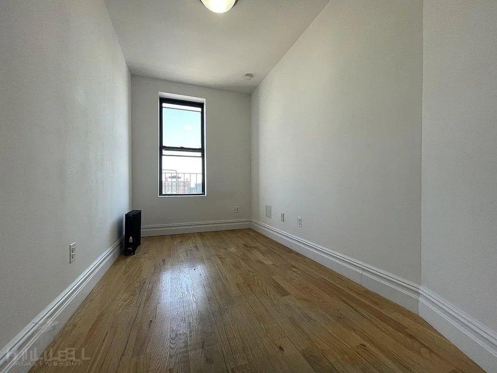 21-80 38th St. - Photo 7