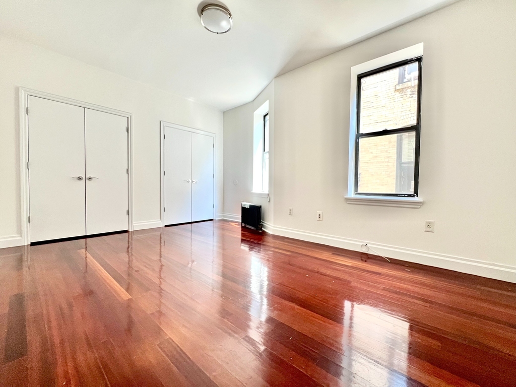607 West 137th Street - Photo 4