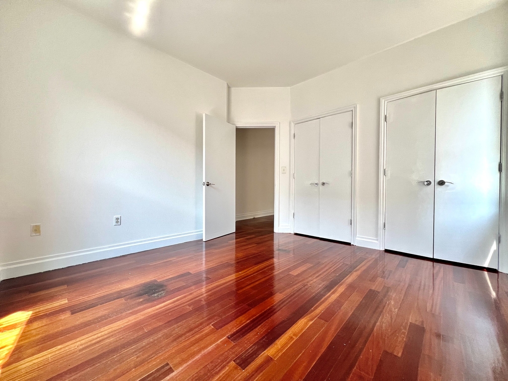 607 West 137th Street - Photo 8