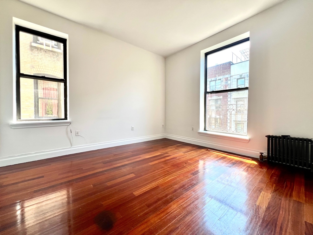 607 West 137th Street - Photo 6