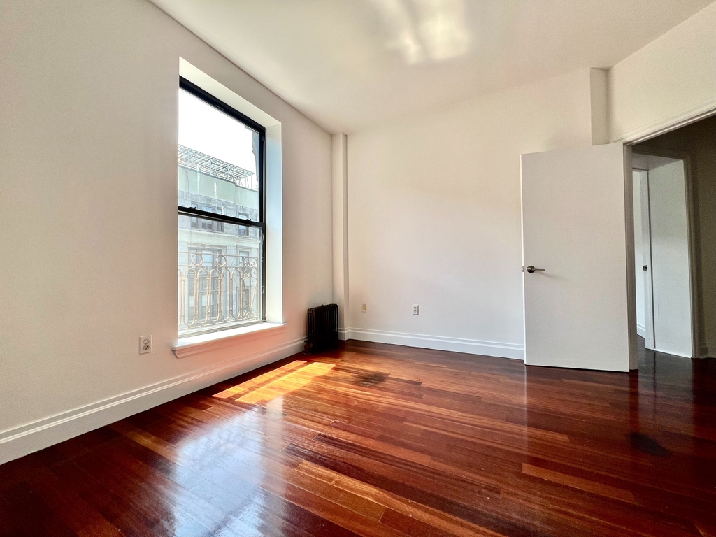 607 West 137th Street - Photo 7