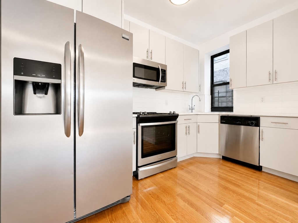 601 West 137th Street - Photo 11