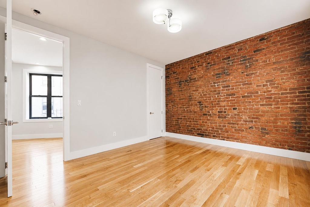 54 Vermilyea Ave - Photo 8