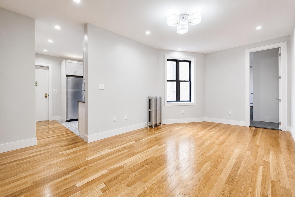 54 Vermilyea Ave - Photo 2