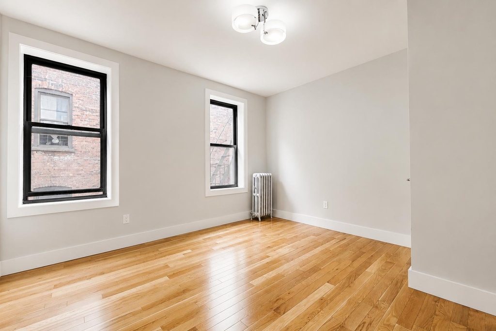 54 Vermilyea Ave - Photo 4