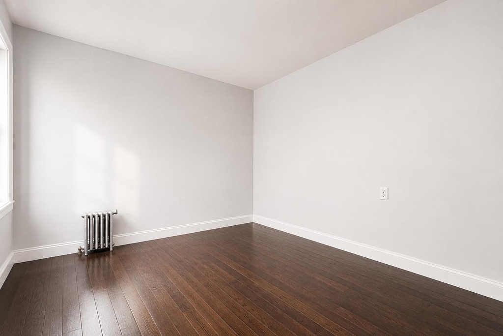 87 Post Avenue - Photo 4