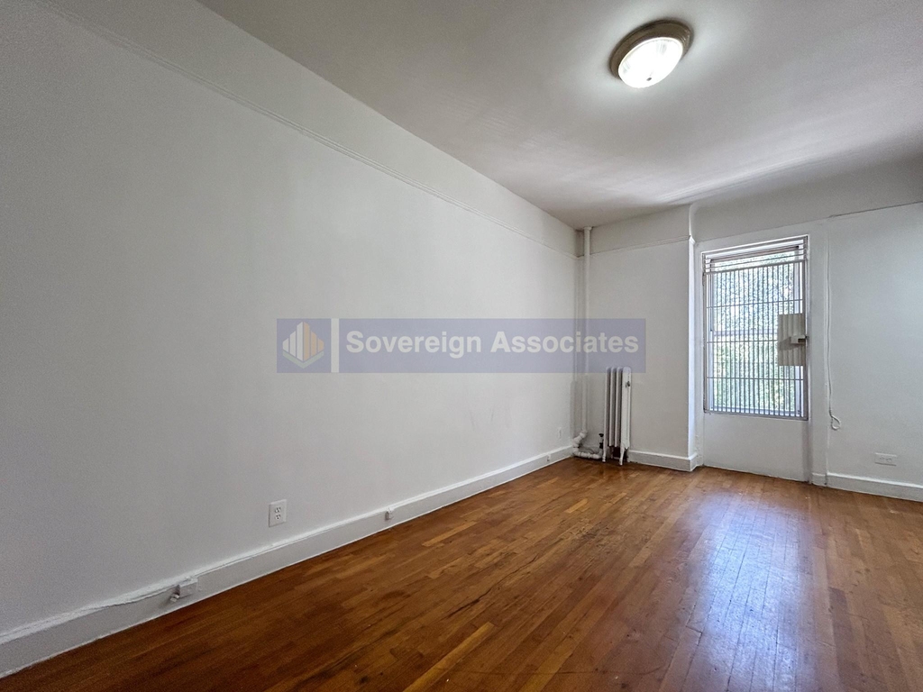 936 West End Avenue - Photo 0