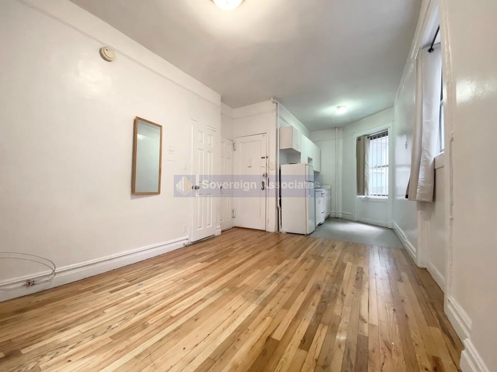 936 West End Avenue - Photo 1