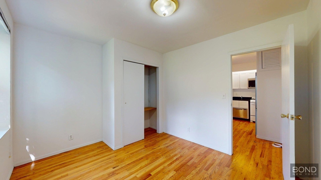 28 King Street - Photo 2
