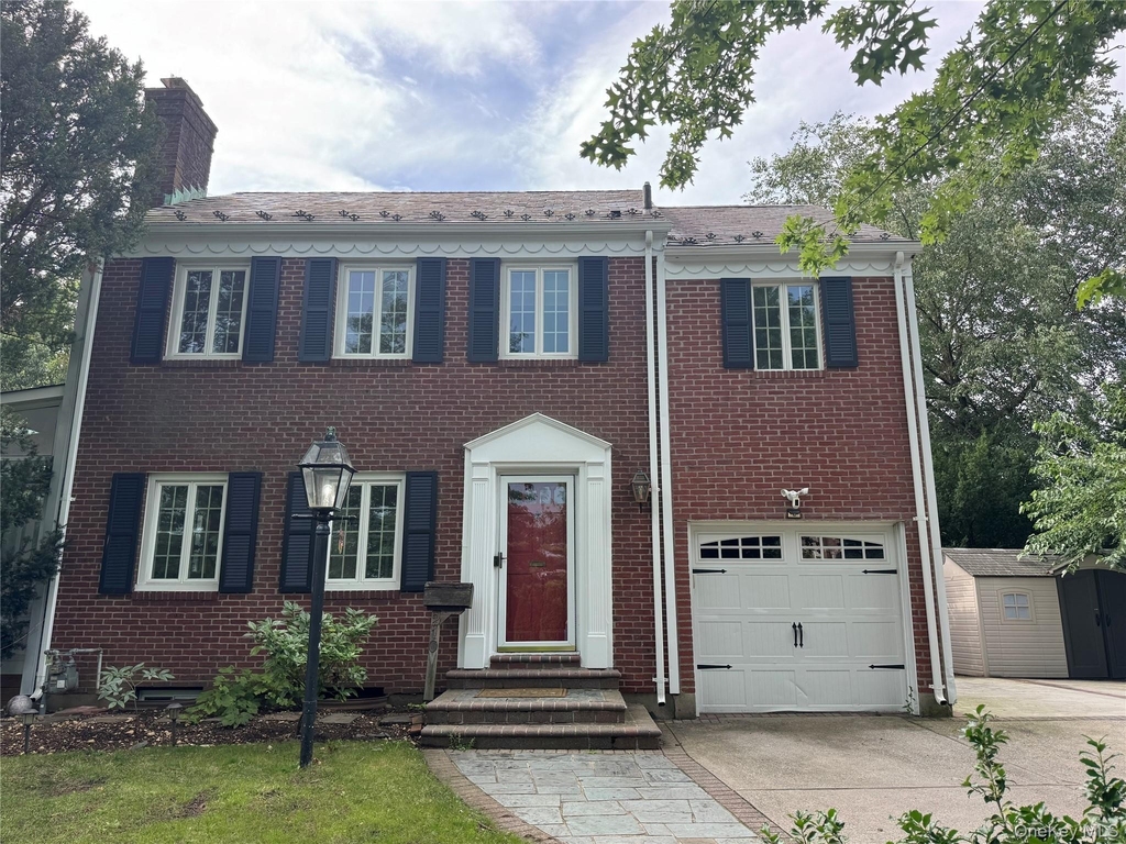 210 Clinton Road - Photo 4