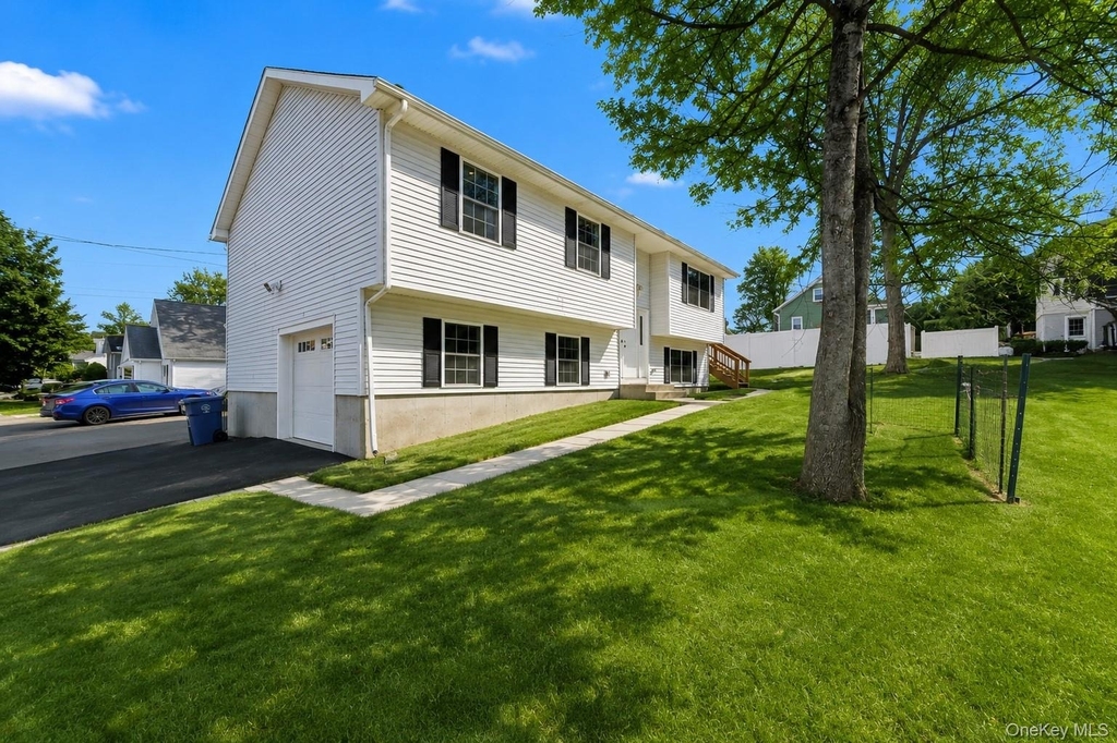25 Clinton Street - Photo 3