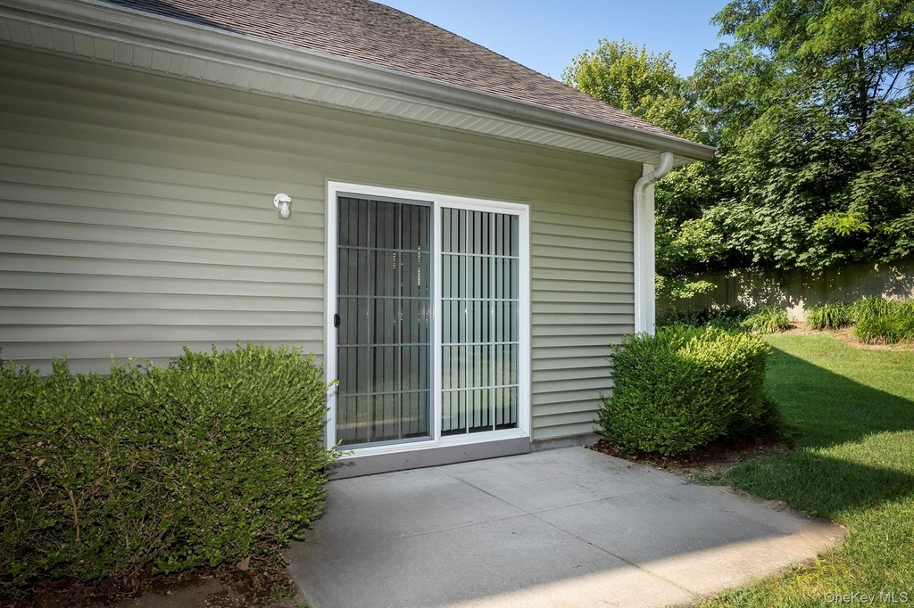 37 Oak Ridge Circle - Photo 16