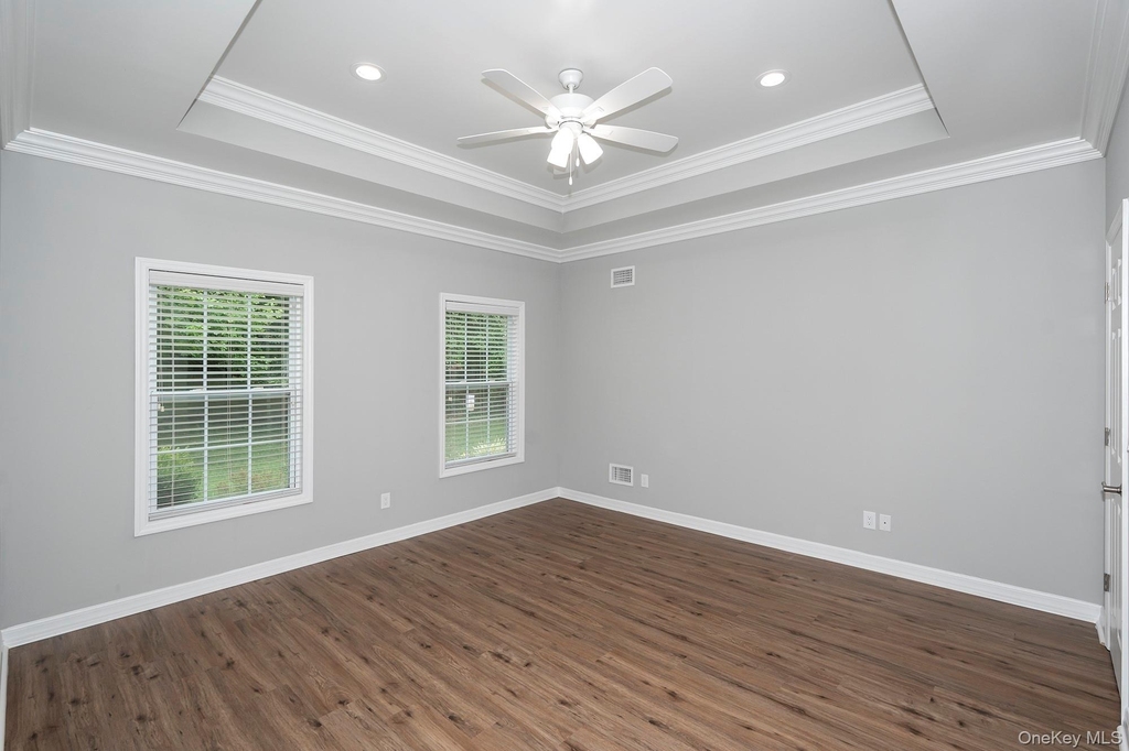 37 Oak Ridge Circle - Photo 8