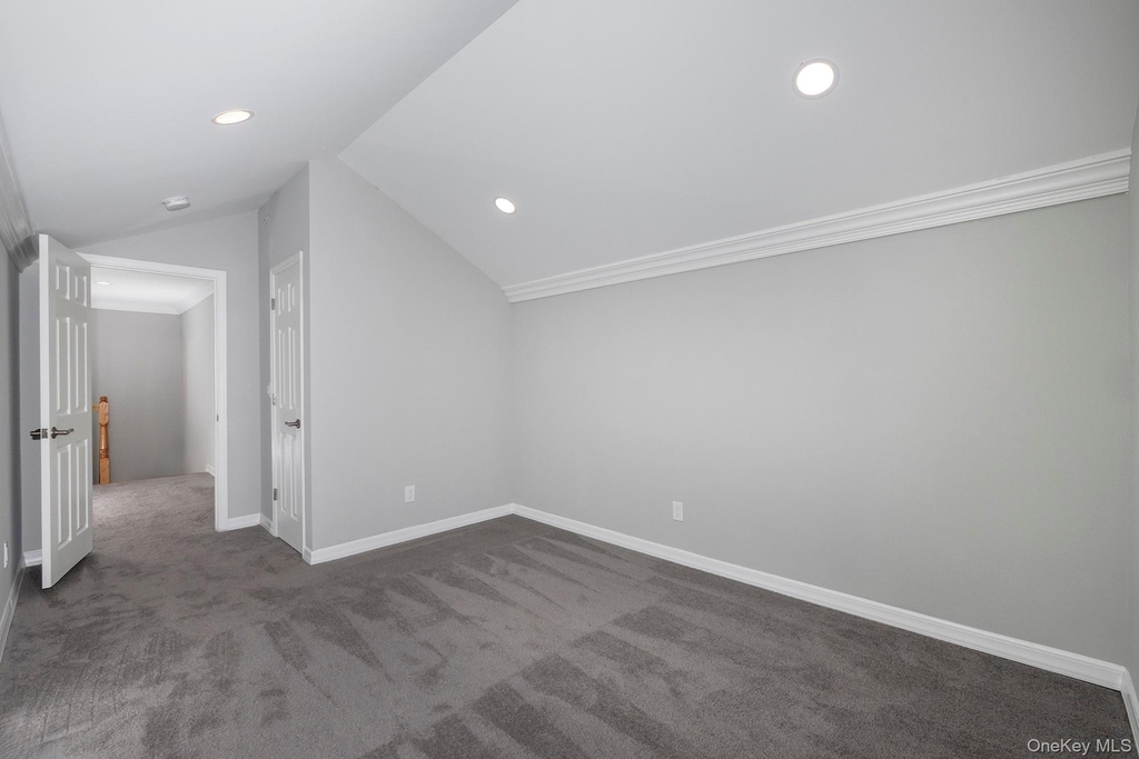 37 Oak Ridge Circle - Photo 11
