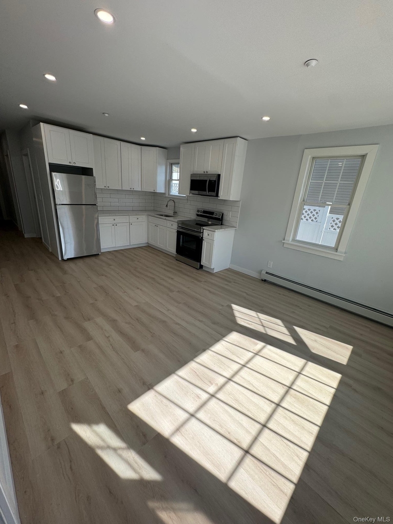 34 Bush Avenue - Photo 3