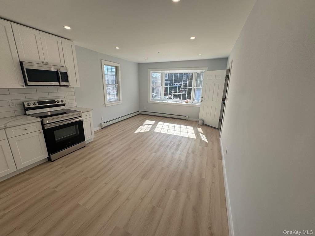 34 Bush Avenue - Photo 1
