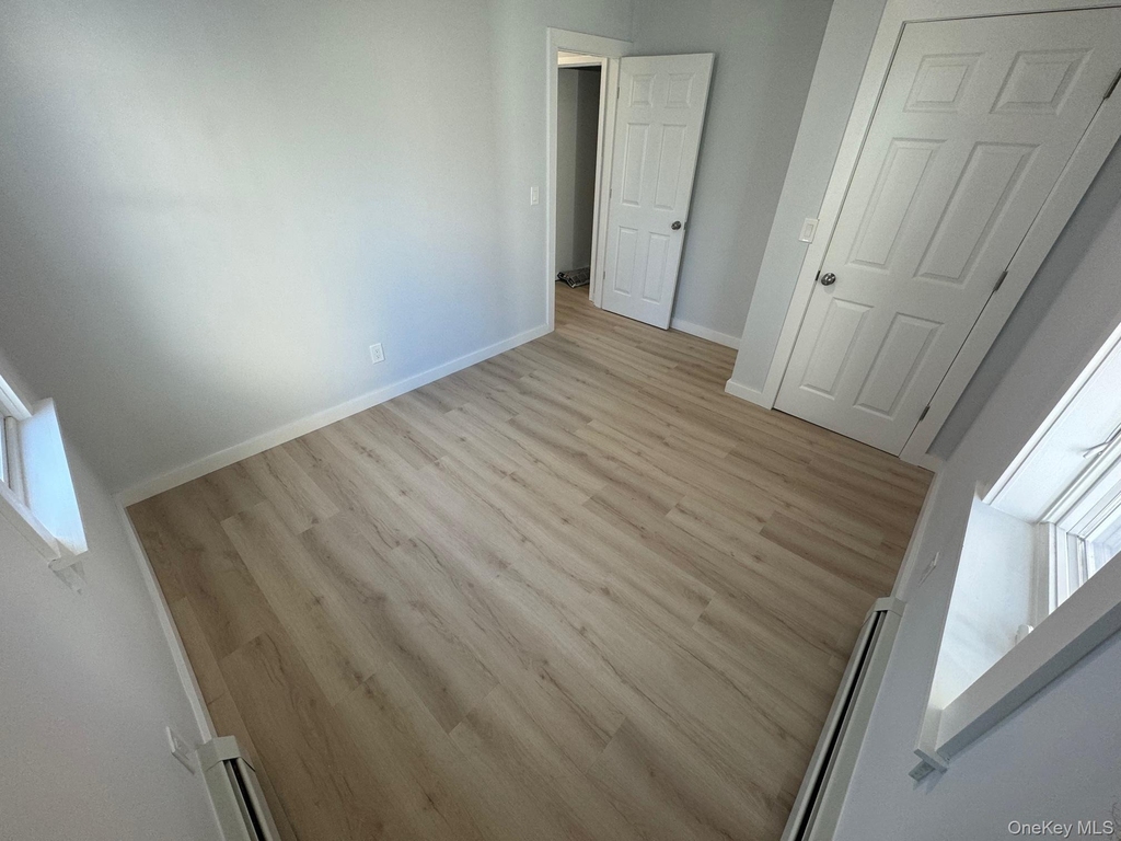 34 Bush Avenue - Photo 9
