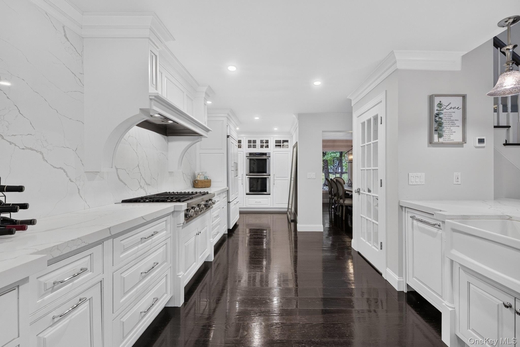 11 Sky View Court - Photo 8