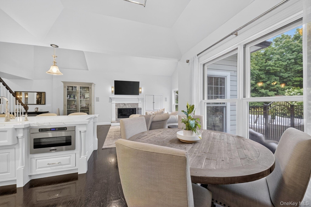 11 Sky View Court - Photo 10