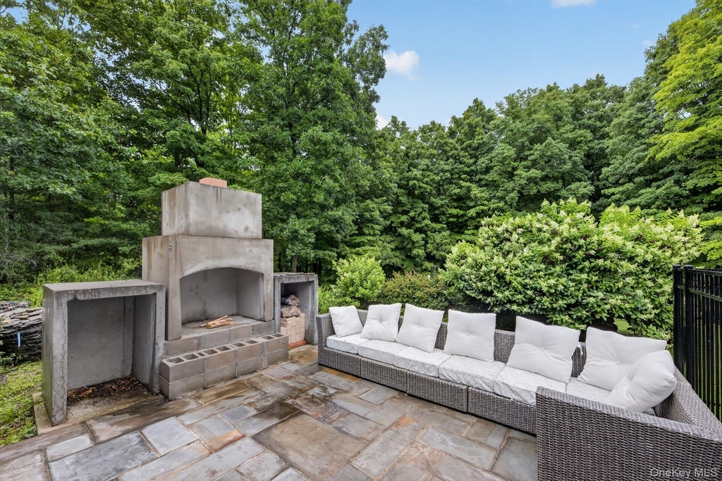 11 Sky View Court - Photo 46