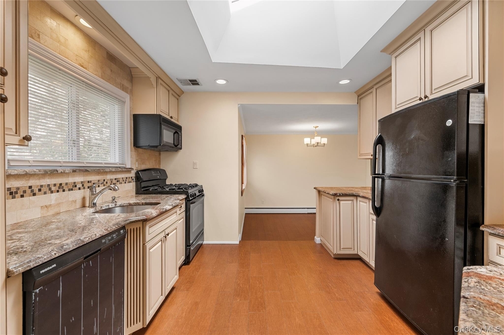 7 Kroll Street - Photo 3